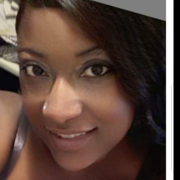 Meet your Posher, Mrsauthor - Picture 1 of 1